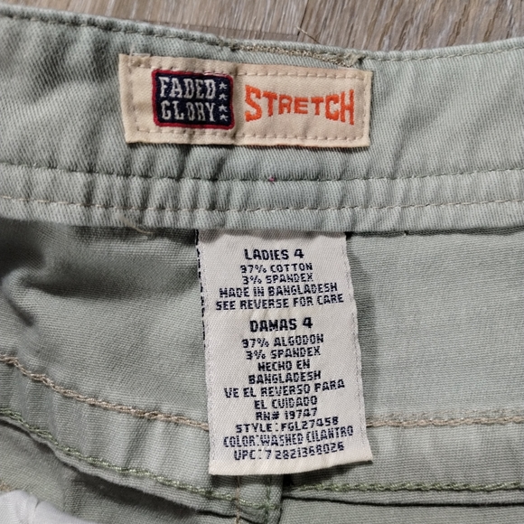 •Faded Glory Stretch Shorts Green Ladies 4 - Picture 8 of 14